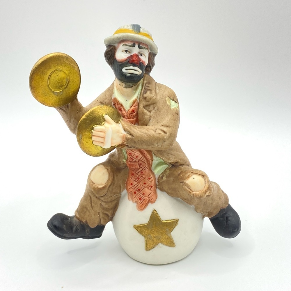 Clown Figurine FLAMBRO Emmett Kelly Jr. Collectibles Vintage Porcelain Marked